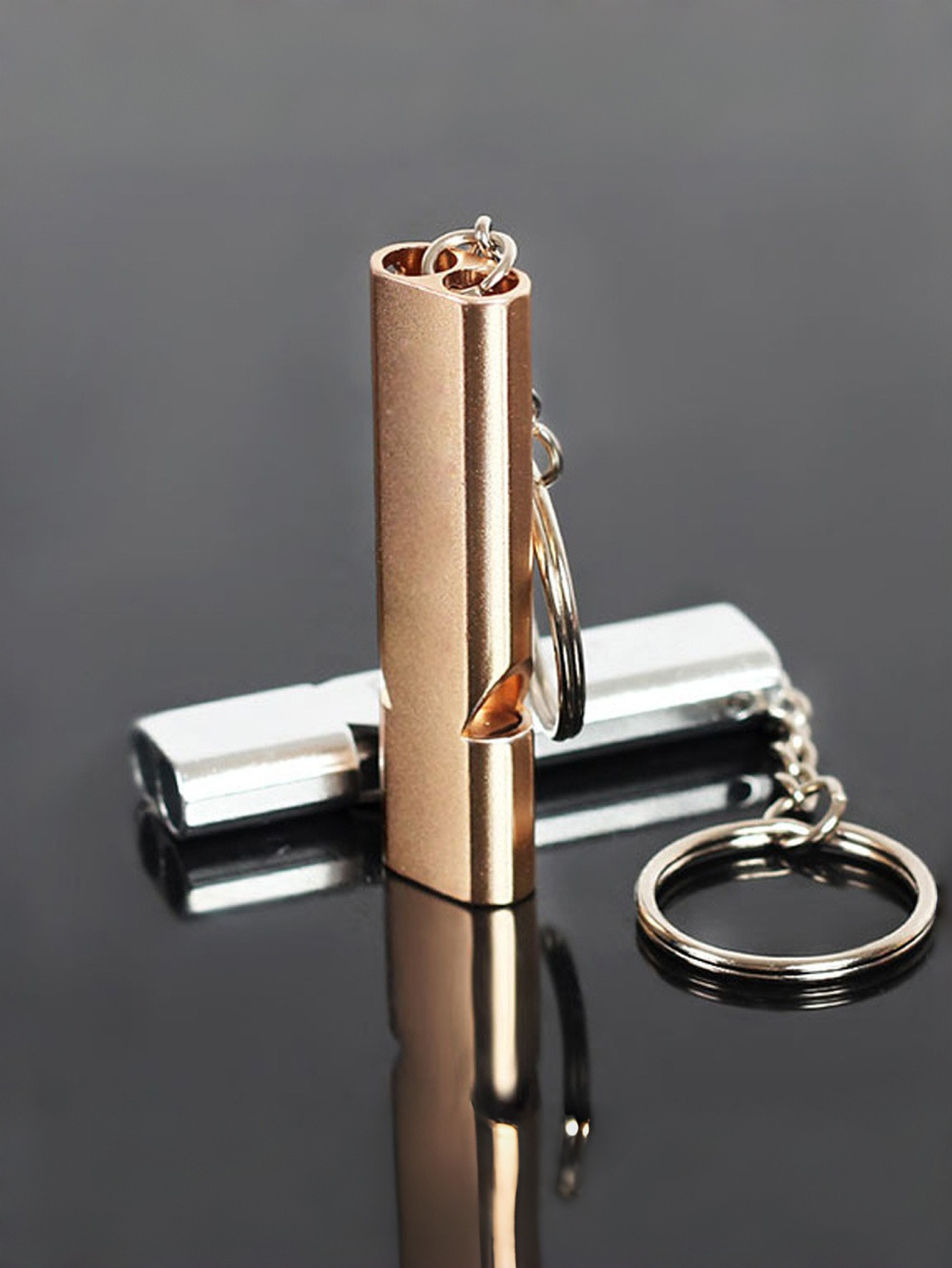 Customized Personalized Stainless Steel Whistle Keychain Customized Text Coach Whistle Durable Outdoor Whistle